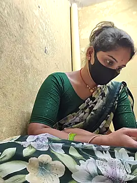 Snapshot of Hi_Radhika chatting on September 10, 1:00 pm Hi Radhika online show from September 10, 1:00 pm