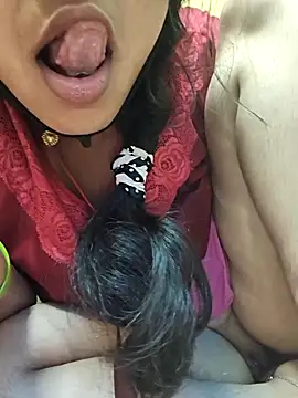 Snapshot of Hi_Radhika chatting on September 18, 3:19 am Hi Radhika online show from September 18, 3:19 am