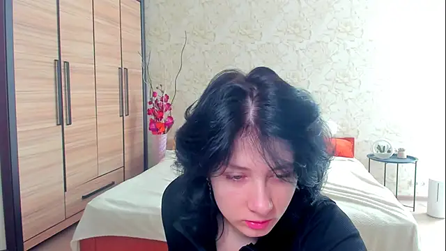 Snapshot of JulisSweet chatting on March 21, 7:33 am JulisSweet online show from March 21, 7:33 am