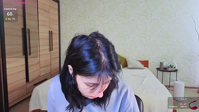 JulisSweet online show from December 5, 8:01 am