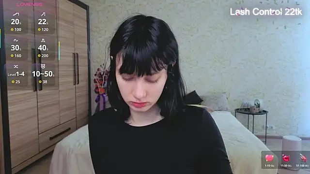 Snapshot of JulisSweet chatting on May 2, 6:07 am JulisSweet online show from May 2, 6:07 am