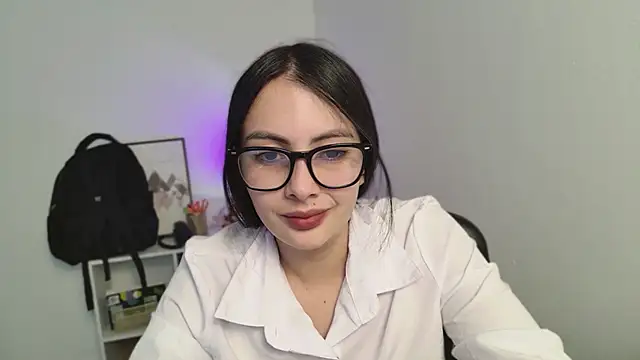 lalawhitte online show from July 22, 9:17 pm
