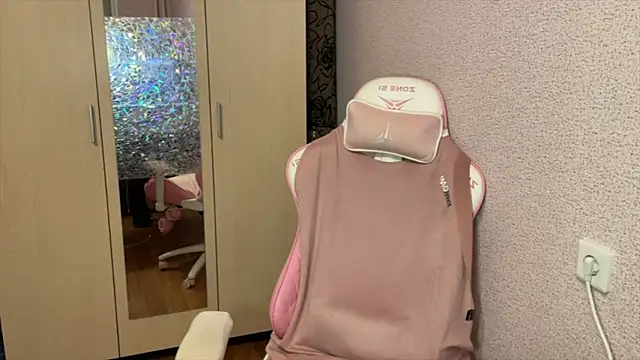 Katrin  kiss online show from March 9, 4:11 pm