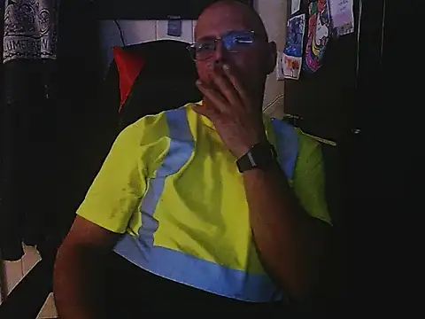 KrazyLegz online show from September 24, 11:52 pm