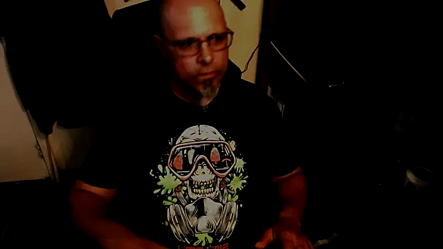 KrazyLegz online show from May 16, 6:07 pm
