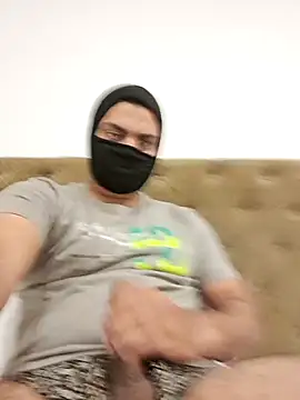 Snapshot of johny_69d@xh chatting on January 17, 5:23 am johny 69dxh online show from January 17, 5:23 am