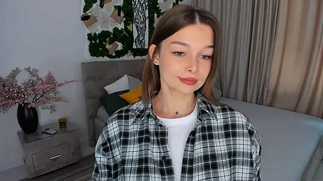 ContinentOfTranquility online show from February 10, 7:26 am