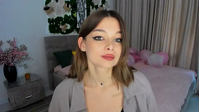 ContinentOfTranquility online show from February 24, 10:26 am