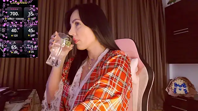 Snapshot of ReiyaRey chatting on March 19, 9:37 pm ReiyaRey online show from March 19, 9:37 pm