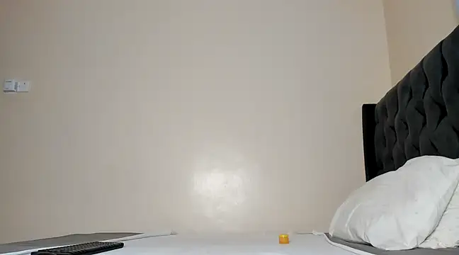 Freakygalmina online show from February 14, 3:33 am