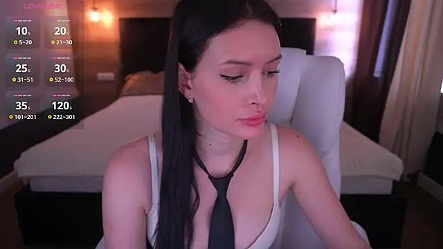 MilaSecrett online show from September 12, 1:00 pm