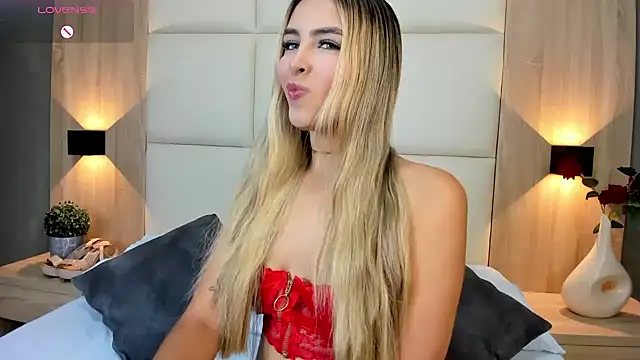 bella1207 online show from March 14, 7:34 pm