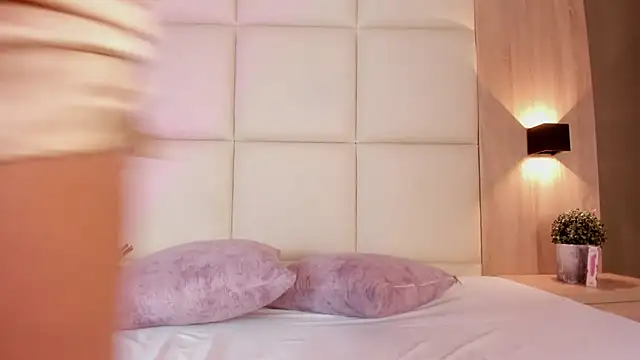 bella1207 online show from March 16, 7:18 pm