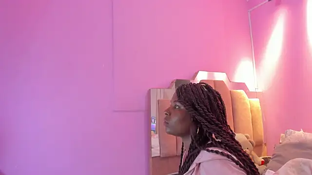 LoveQueen2 online show from November 30, 11:58 am