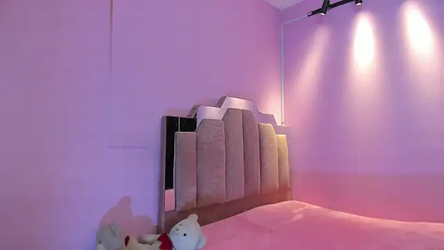 LoveQueen2 online show from February 4, 11:49 am