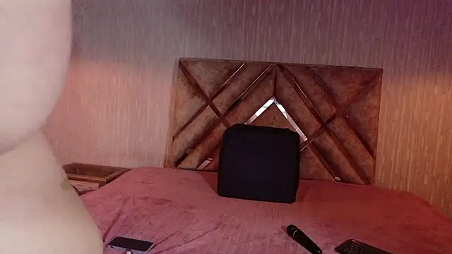 Snapshot of Danielaa_a chatting on October 24, 11:34 pm Danielaa a online show from October 24, 11:34 pm