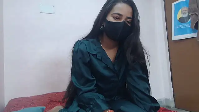 Snapshot of wildbabes chatting on December 19, 2:23 am wildbabes online show from December 19, 2:23 am