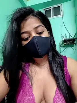 Monalisa Singh online show from April 13, 8:14 pm