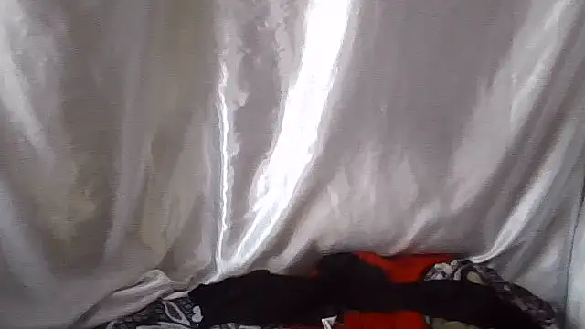 Snapshot of Burberrry_ chatting on June 26, 3:44 am Burberrry online show from June 26, 3:44 am