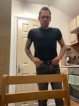 Yourhotboy 42 online show from February 6, 9:06 pm