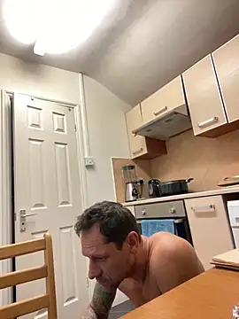 Yourhotboy 42 online show from December 4, 6:49 pm