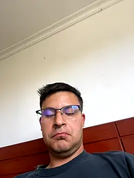 Nicolds14 online show from November 8, 7:23 pm