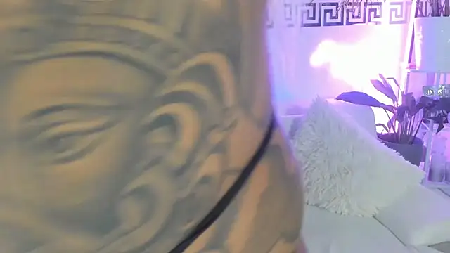 Snapshot of CocoSkyy chatting on January 8, 3:28 pm CocoSkyy online show from January 8, 3:28 pm