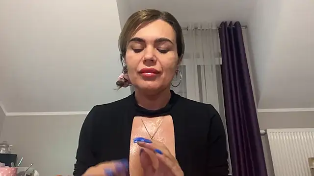 DESIREjenny online show from February 14, 8:52 am