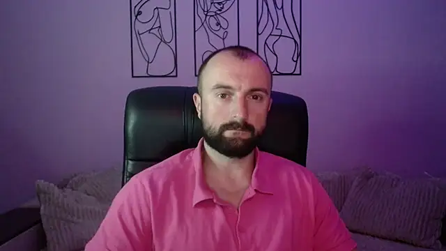 brindlefly6969 online show from June 2, 10:39 am