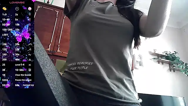 ElizaSwon online show from June 18, 2:32 pm