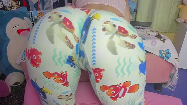 bonnie moon online show from December 23, 4:10 am