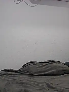 Iliketocooksquirt25 online show from September 9, 3:17 am