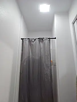 Iliketocooksquirt25 online show from April 4, 4:44 am