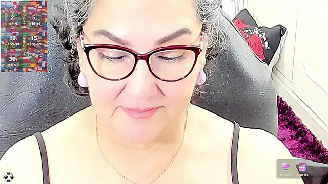 Snapshot of cataleya_mom chatting on June 25, 10:09 am cataleya mom online show from June 25, 10:09 am