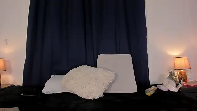 Snapshot of Jessica_Herrera_ chatting on February 22, 10:52 pm Jessica Herrera online show from February 22, 10:52 pm