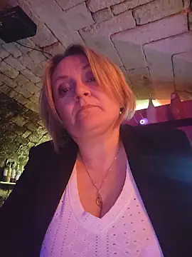 Snapshot of lady_charlyne chatting on May 15, 7:43 pm lady charlyne online show from May 15, 7:43 pm