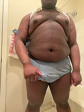 Snapshot of crackedthickcock chatting on January 11, 7:02 am crackedthickcock online show from January 11, 7:02 am