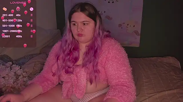 Freakcute  online show from February 17, 10:47 pm