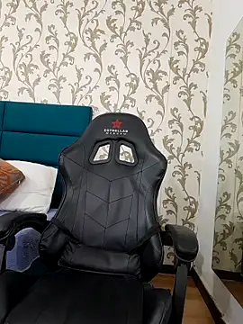 Michael magno online show from March 6, 10:28 pm