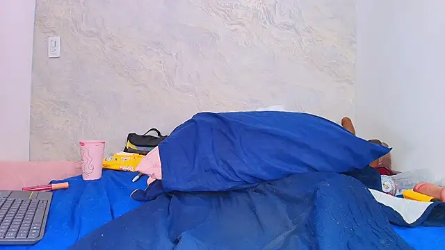 sofi balvin online show from March 11, 1:37 am