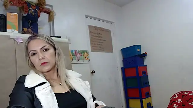 Chantal hott online show from January 12, 6:57 pm