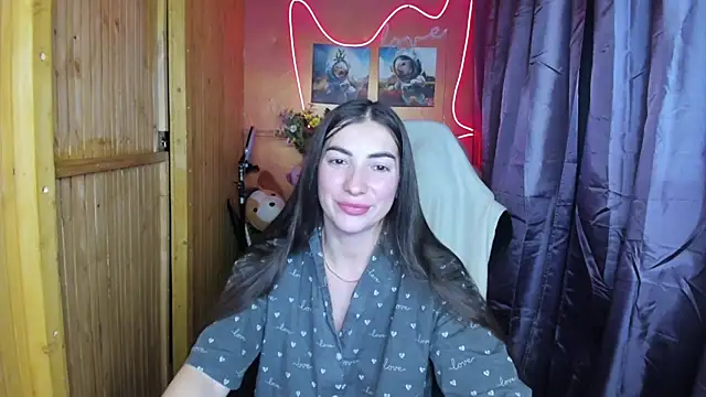 Snapshot of Fiery_Brunette_ chatting on December 26, 2:59 pm Fiery Brunette  online show from December 26, 2:59 pm