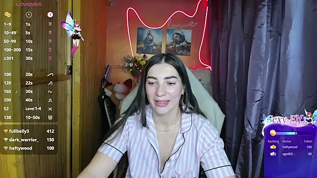 Snapshot of Fiery_Brunette_ chatting on January 3, 2:08 pm Fiery Brunette  online show from January 3, 2:08 pm