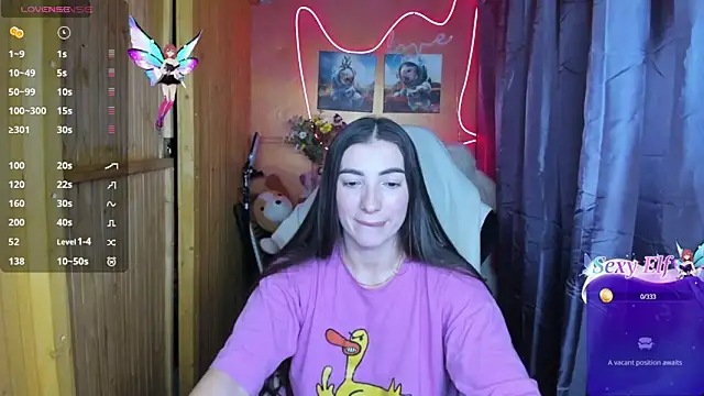 Snapshot of Fiery_Brunette_ chatting on January 24, 11:15 am Fiery Brunette  online show from January 24, 11:15 am