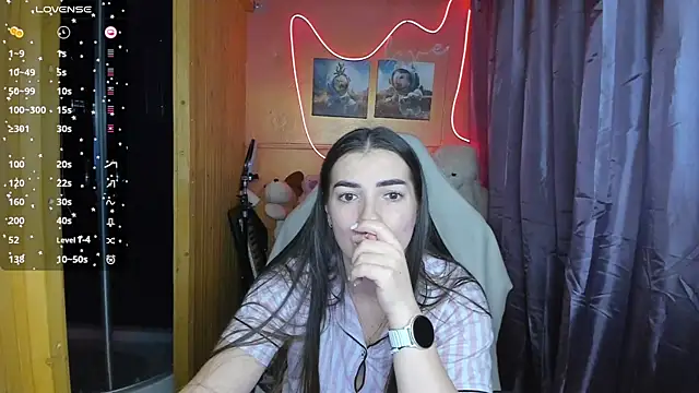 Snapshot of Fiery_Brunette_ chatting on February 28, 2:31 pm Fiery Brunette  online show from February 28, 2:31 pm