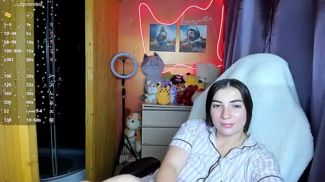 Snapshot of Fiery_Brunette_ chatting on September 14, 5:12 pm Fiery Brunette  online show from September 14, 5:12 pm