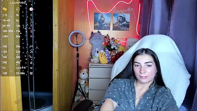 Snapshot of Fiery_Brunette_ chatting on September 28, 7:58 am Fiery Brunette  online show from September 28, 7:58 am