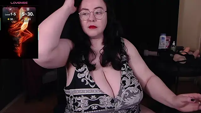 poshmistress online show from June 14, 8:33 pm