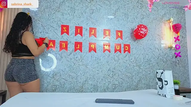 sabrina shark  online show from February 5, 1:32 am