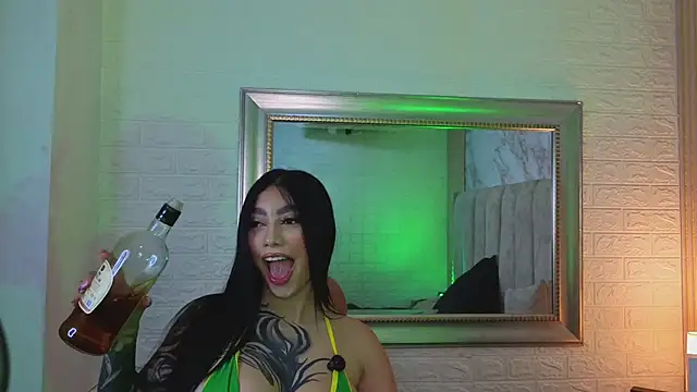 catalina  23 online show from March 18, 9:29 pm